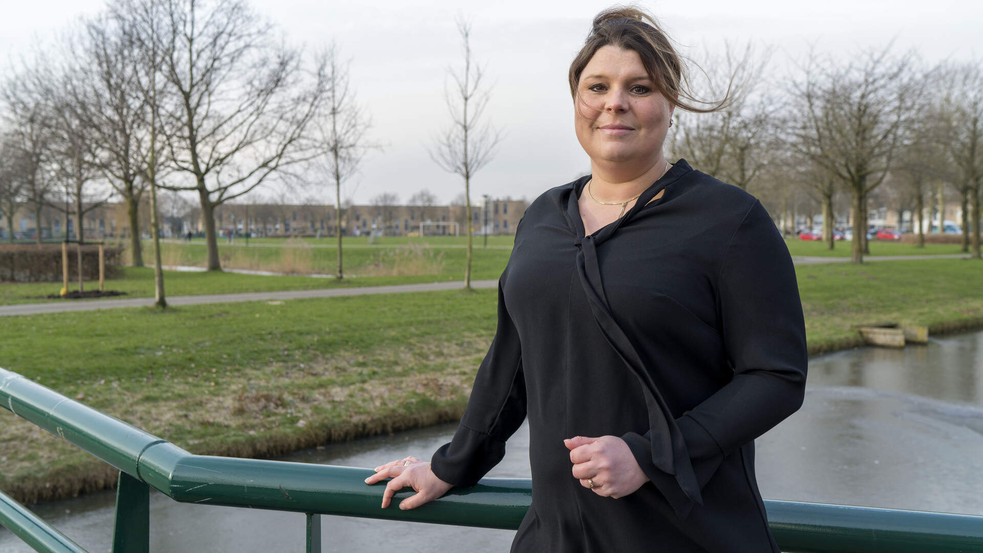 Zoektocht naar burgemeester Alphen uitgesteld om ’spanningen’ | Leidsch